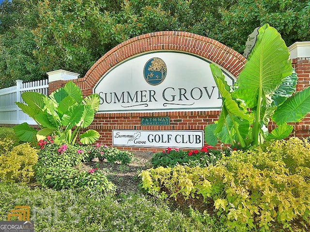 128 Greenview Dr, Newnan, GA 30265 - community / neighborhood sign featuring fence