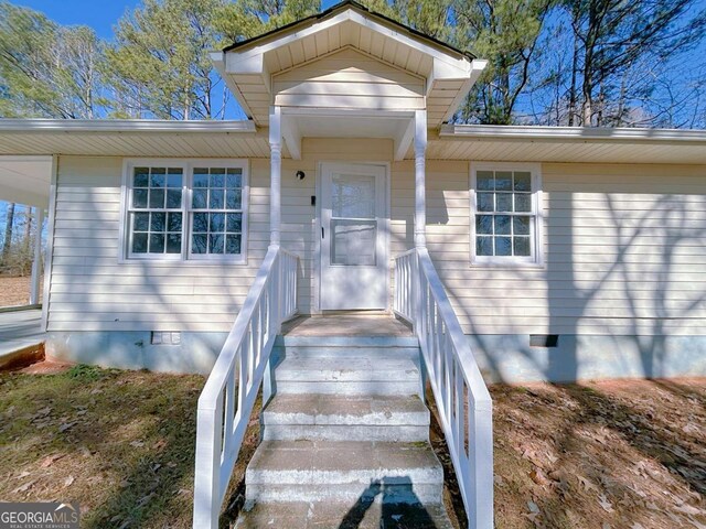 view of exterior entry