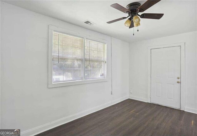 Listing photo 3 for 1305 Wylie St SE, Atlanta GA 30317