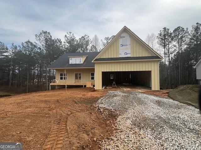 view of front of home with a garage