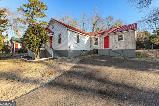 view of front of property