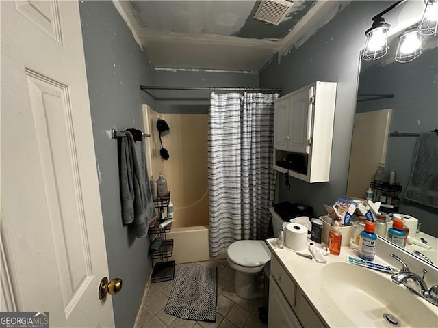 full bathroom featuring tile patterned flooring, vanity, shower / bathtub combination with curtain, and toilet