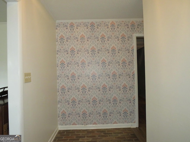 spare room featuring ornamental molding