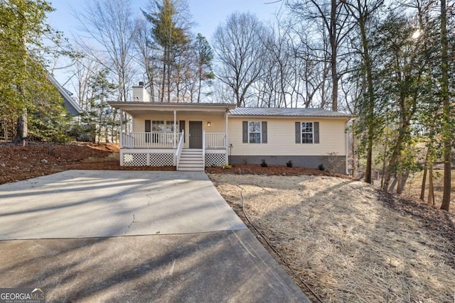 view of front of home with covered porch