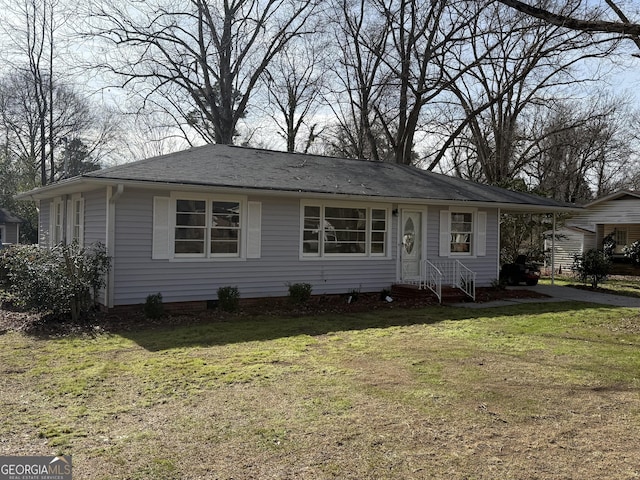 view of front of house with a front lawn