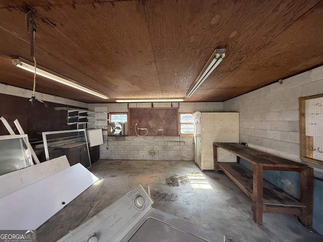 basement with washer / clothes dryer