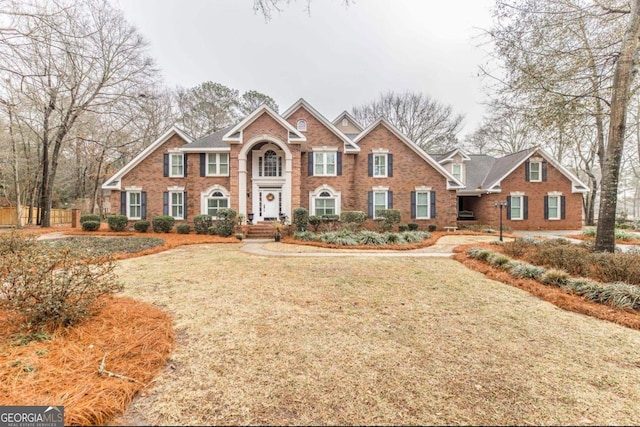 view of front of house featuring a front yard