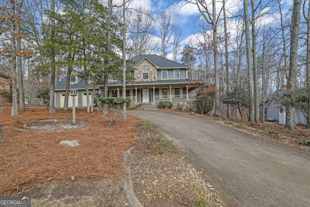 front facade featuring covered porch