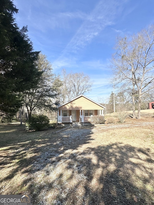 view of front facade with covered porch