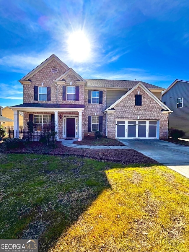 view of front facade with a front yard