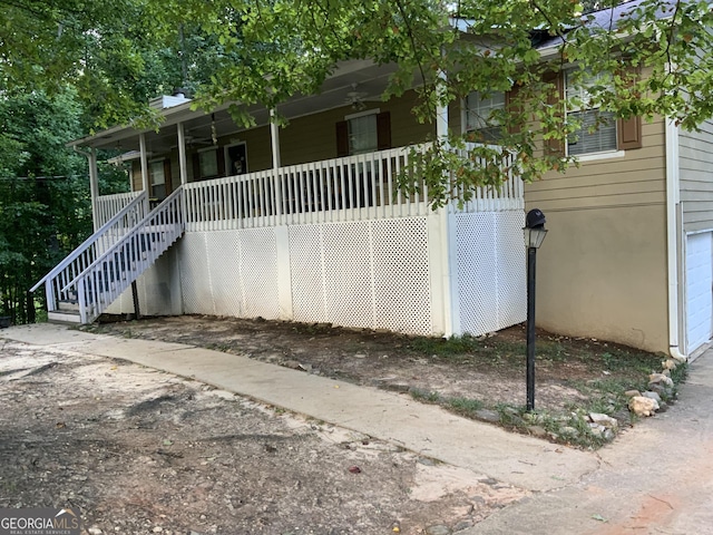 view of front facade with a porch