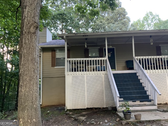 view of front of home featuring covered porch