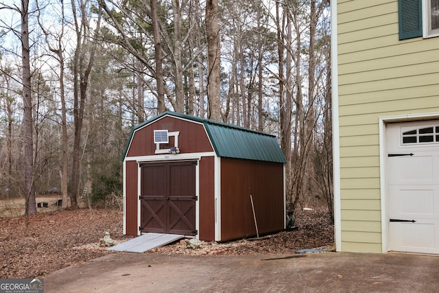 view of outbuilding