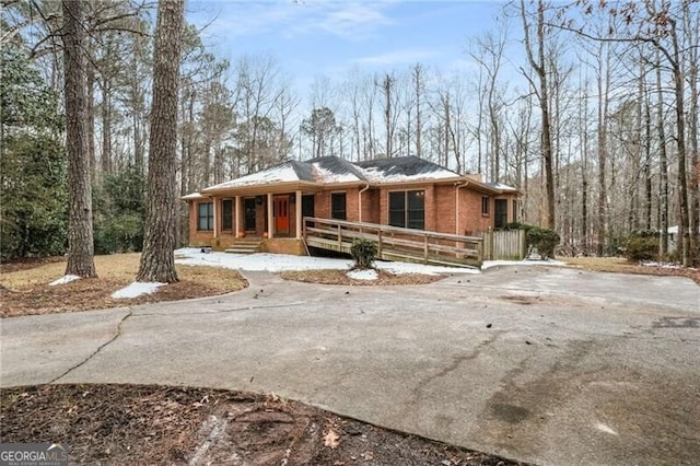 view of front of home with covered porch