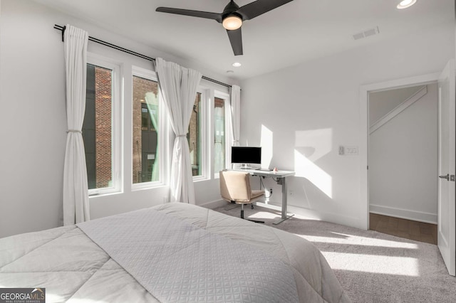 bedroom featuring ceiling fan