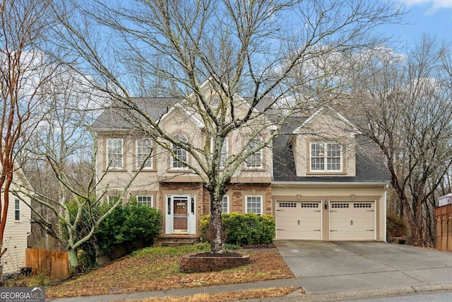 view of front property featuring a garage