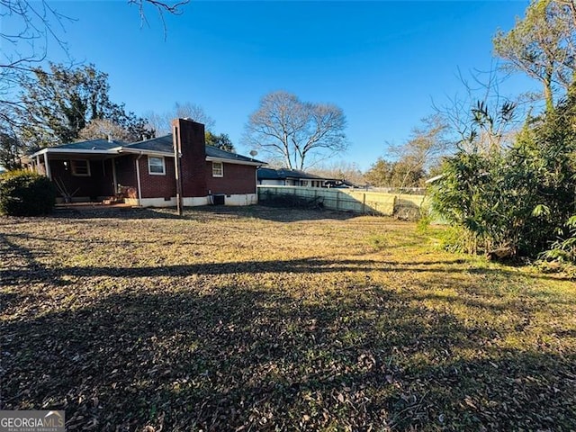 exterior space featuring a lawn