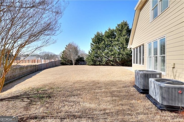 view of yard with cooling unit