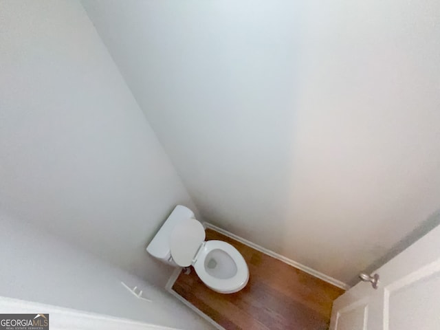 bathroom featuring toilet