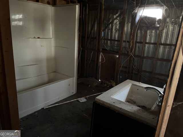 bathroom featuring sink