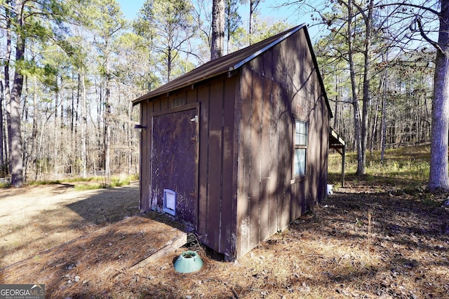 view of outdoor structure