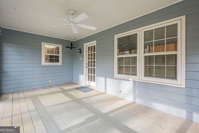 deck with ceiling fan