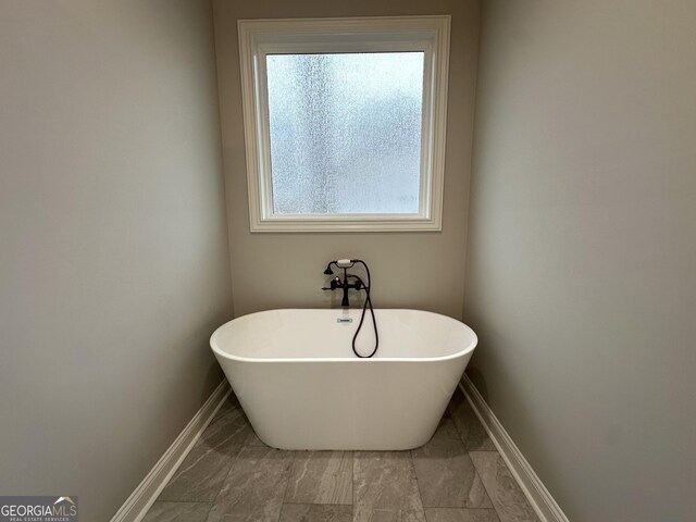 bathroom with a bathtub