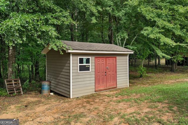 view of outbuilding