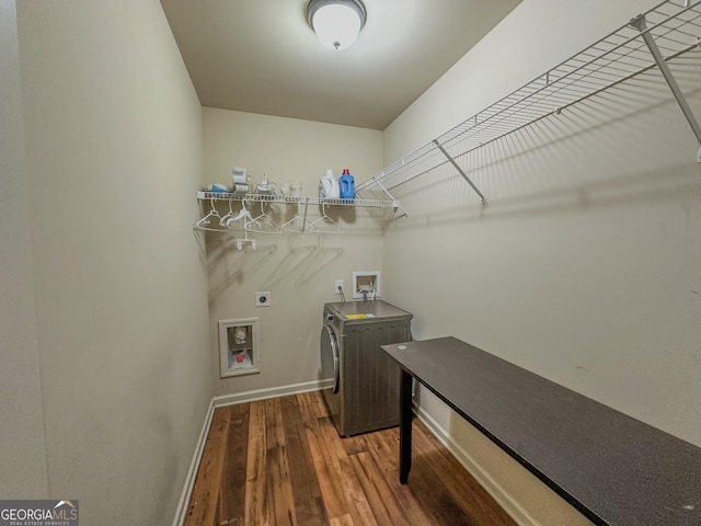 laundry area with washer / clothes dryer and dark hardwood / wood-style floors