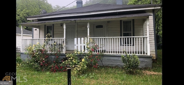 bungalow-style house with a porch