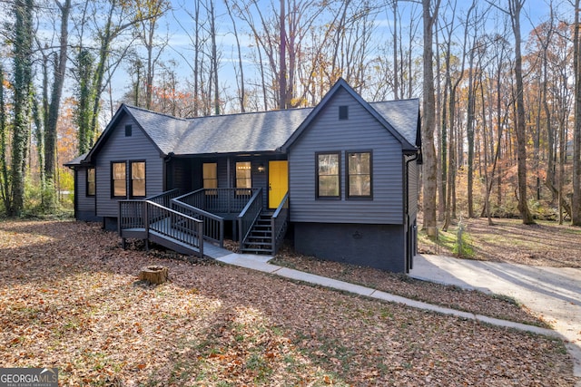 view of front of home featuring a porch