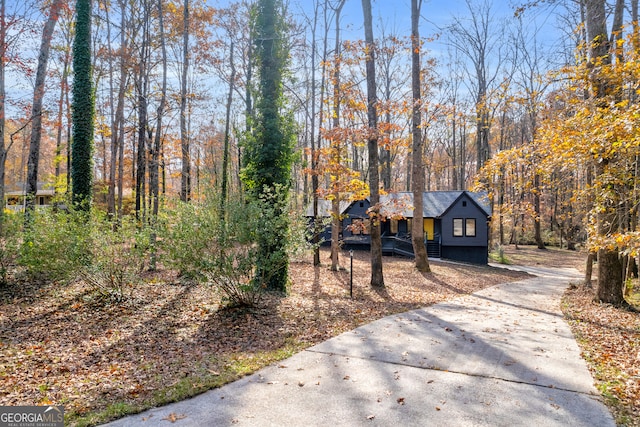 view of front of property