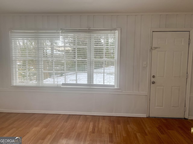 831 Bel Air Cir, Griffin, GA 30224 - foyer with wood finished floors