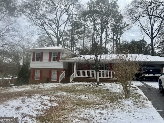 view of front of property featuring a porch