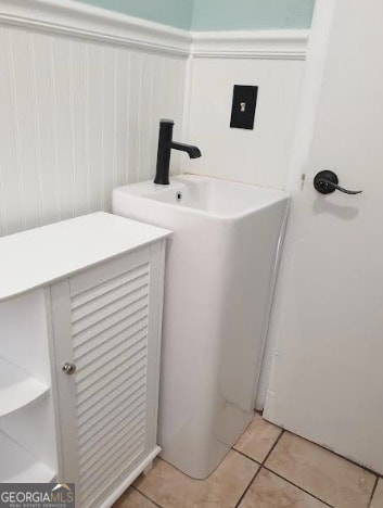 bathroom featuring tile patterned floors