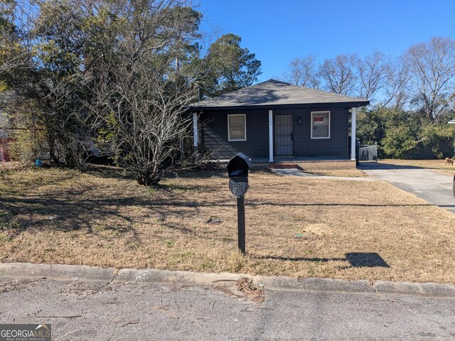 view of front facade featuring covered porch