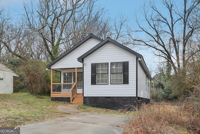 bungalow featuring crawl space and a porch