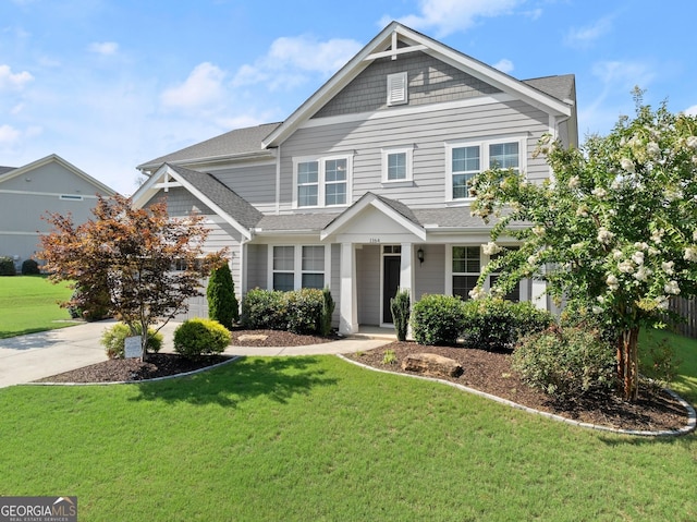 view of front of property with a front yard