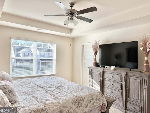 bedroom featuring ceiling fan