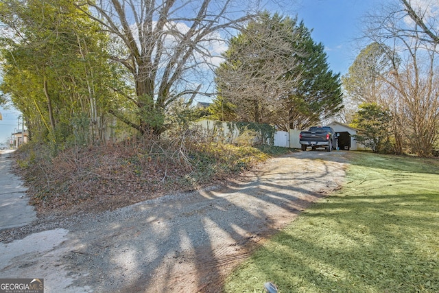 view of front of property with a front yard