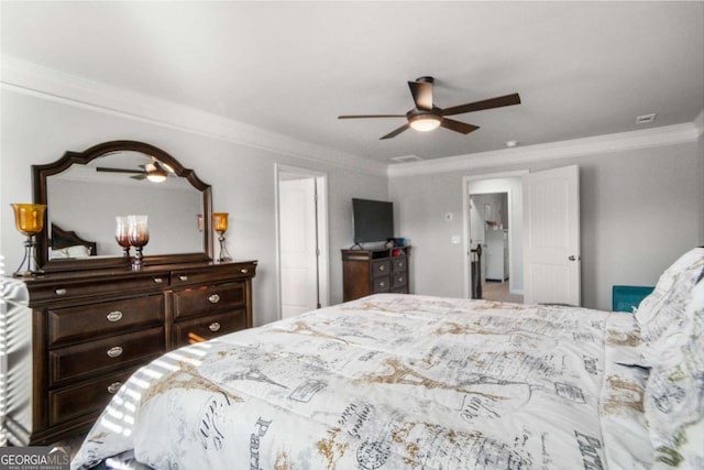 bedroom featuring crown molding and ceiling fan