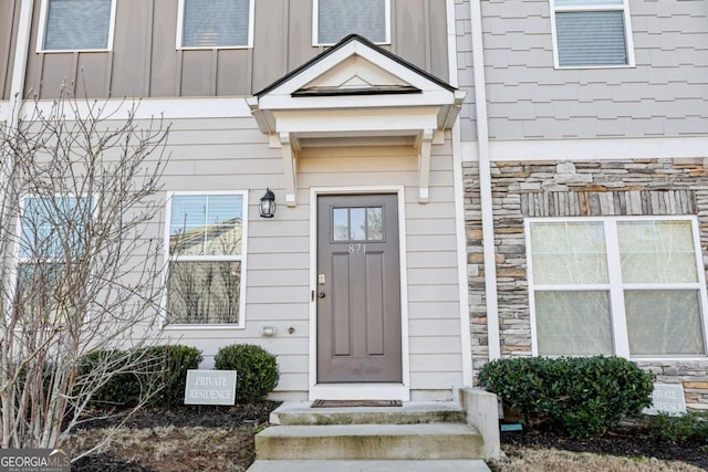 view of entrance to property