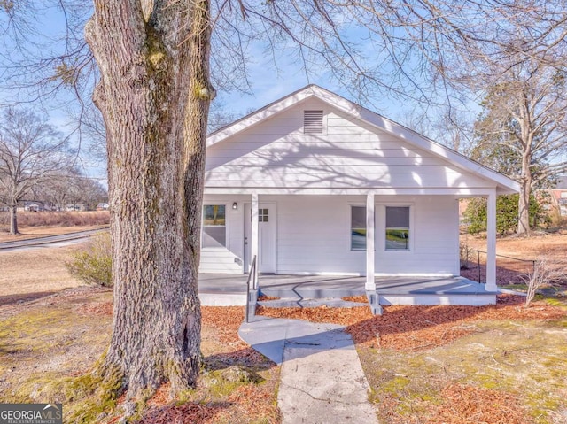 view of front of home with covered porch