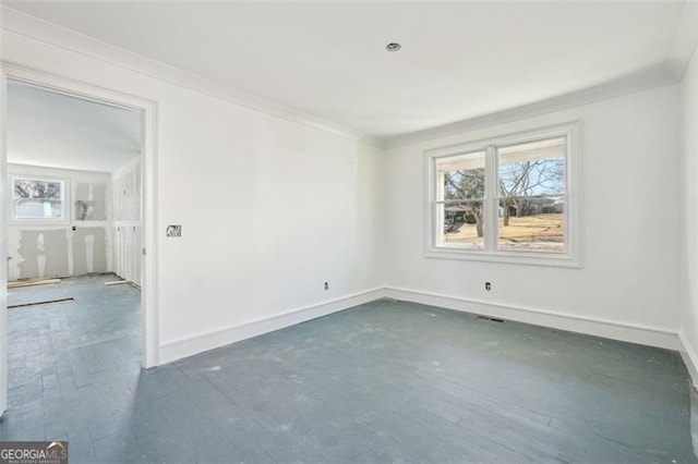 empty room with ornamental molding