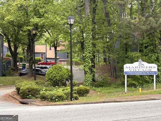 1051 Mariners Ct, Stone Mountain, GA 30083 - exterior space