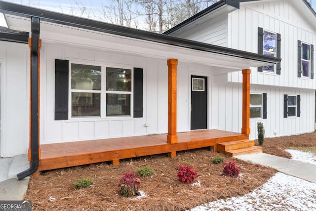 view of front of house featuring covered porch