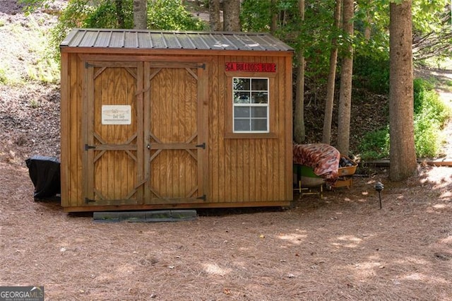 view of outdoor structure