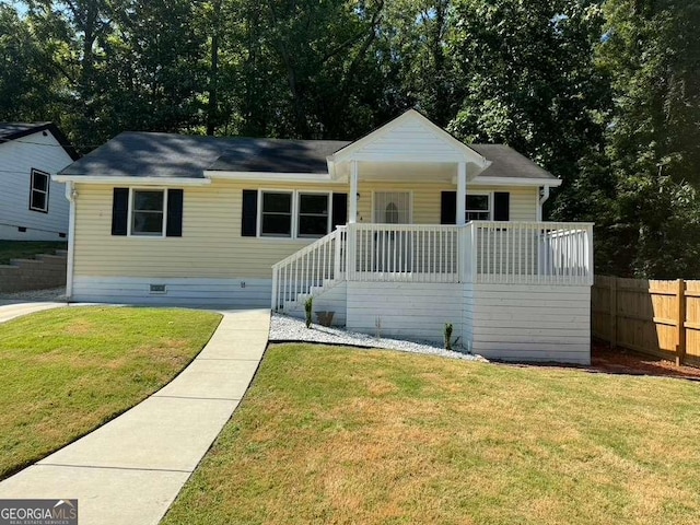 view of front of house with a front yard