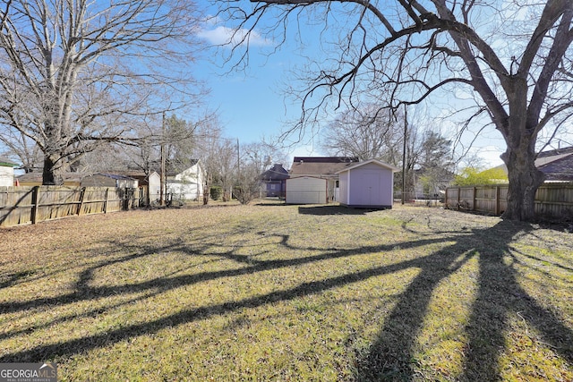 view of yard with a shed