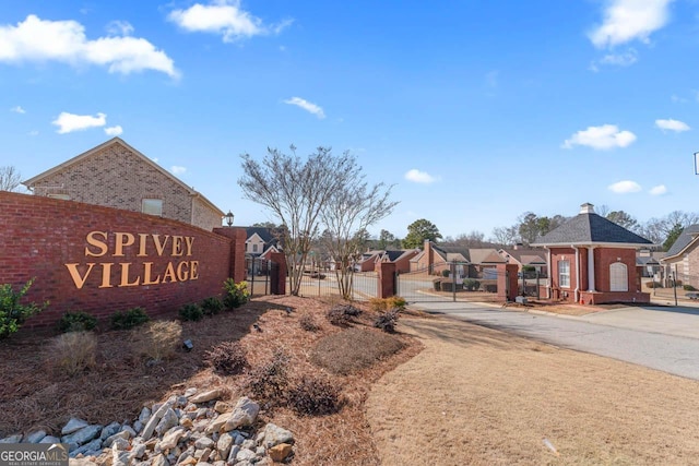 view of community / neighborhood sign